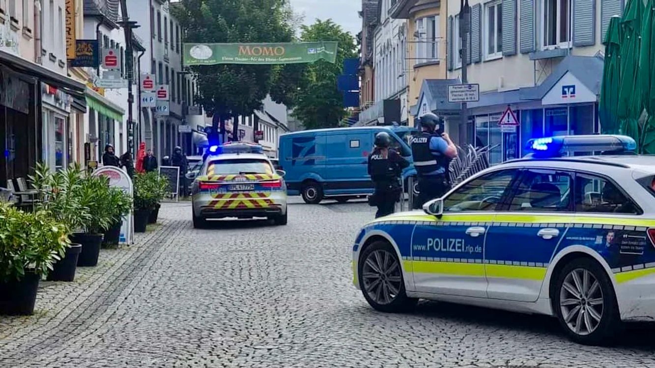 Luare de ostatici la o bancă din Germania FOTO: X