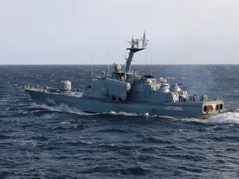 Forțele Navale își cumpără vânătoare de mine și submarine 