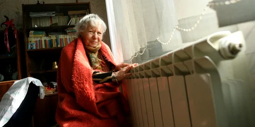 Pensionarii sunt cei mai afectaţi de valul majorărilor