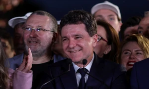 Conferința susținută la închiderea urnelor și comunicarea primelor rezultate exit-poll de către candidatul independent Nicușor Dan, în București. FOTO Inquam Photos / Octav Ganea