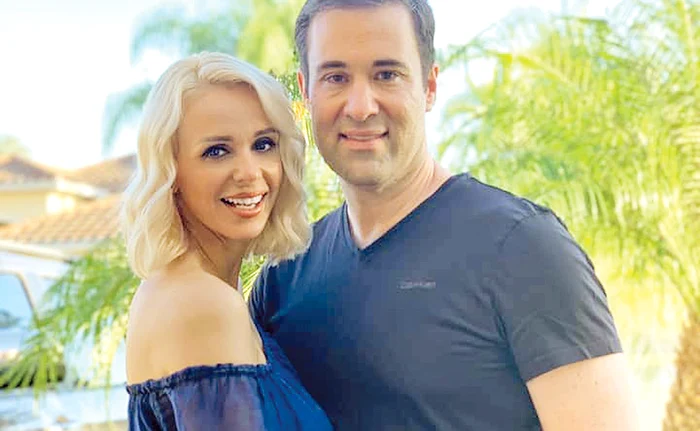 La Petrecerea Burlăciţelor, vedeta s-a distrat cu mama Mia şi cu prietenele