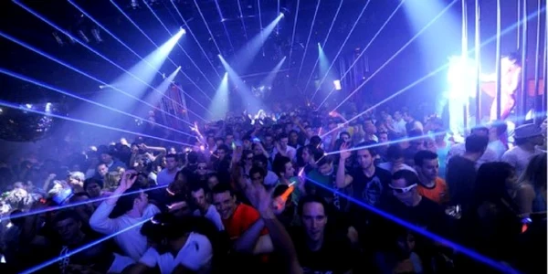 dans cluburi