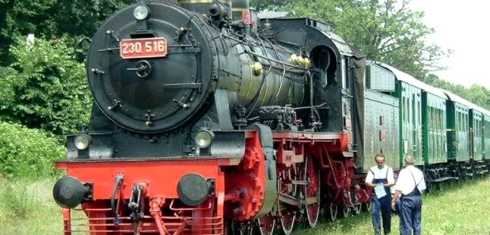Trenul Moldoviţa este unul dintre trenurile de epocă operate de Societatea Feroviară de Turism FOTO forum.lokomotiv.ro