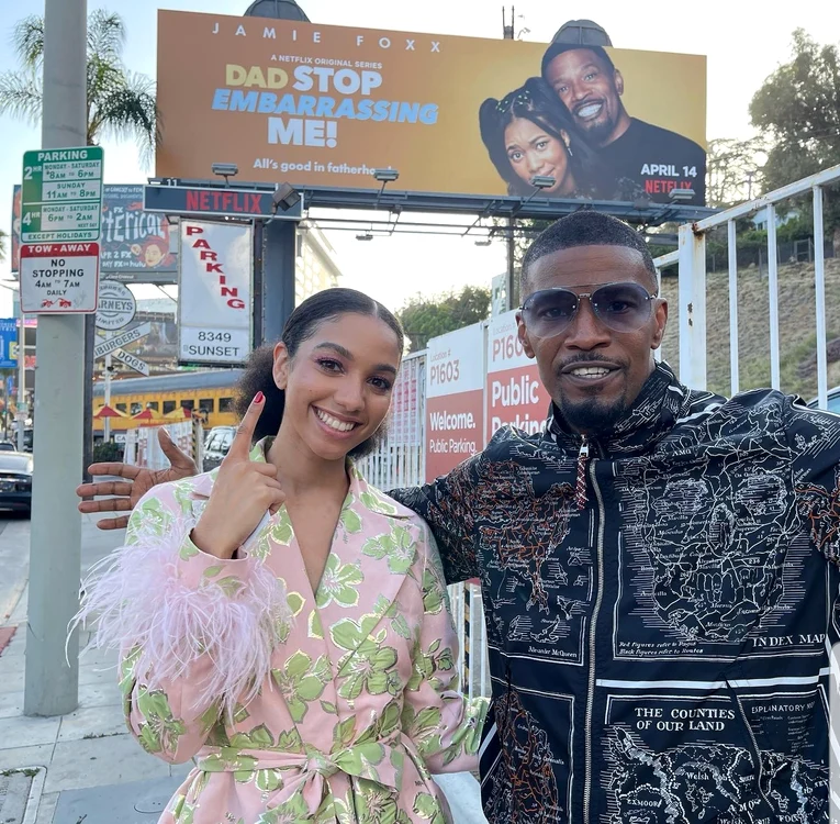 
    Ea este Corinne, femeia de 27 de ani care l-a pus la respect pe Jamie Foxx, 53 de anifoto: Instagram  
