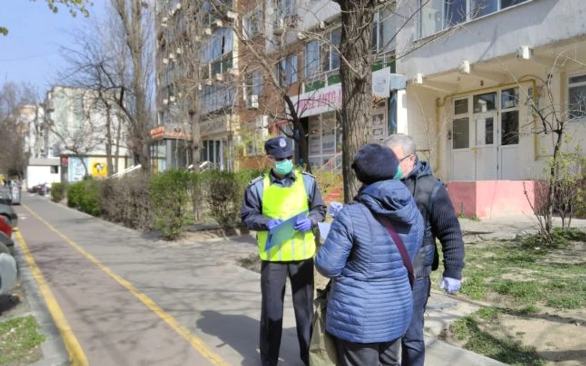Fiecare ieşire din casă trebuie justificată în faţa oamenilor legii FOTO: arhiva