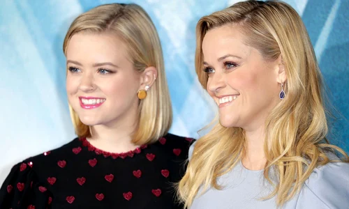 gettyimages 931514824 reese witherspoon r and ava phillippe jpg jpeg