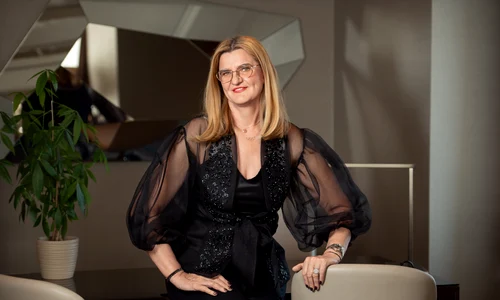 Elisabeta Lipă foto Ok Magazine DSC 4020 (2) jpg