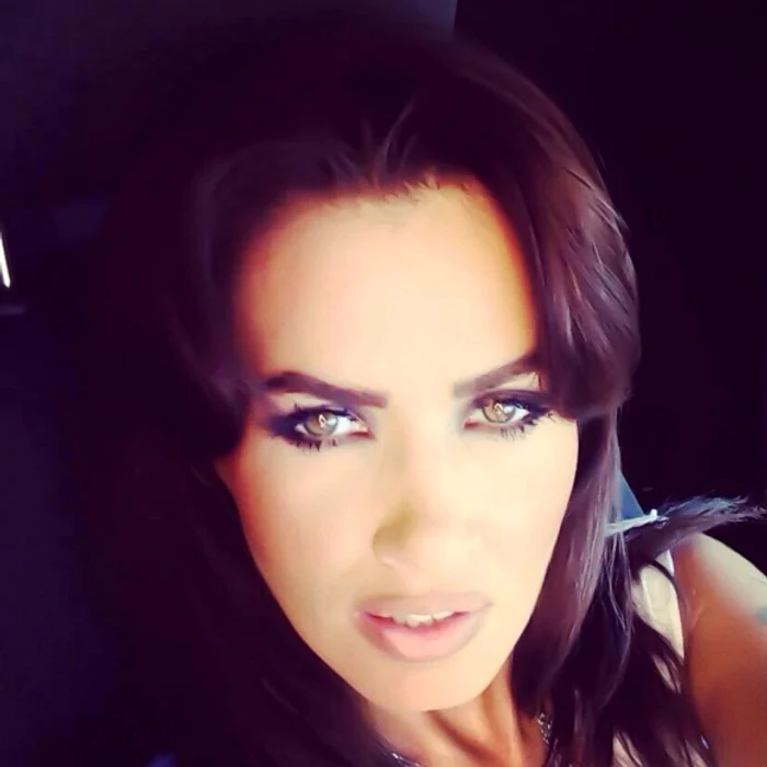 Costin Mărculescu ar fi vrut să îşi ia adio de la Marioara, dar nu a fost lăsat să intre la capelăFoto: Captură Pro TV