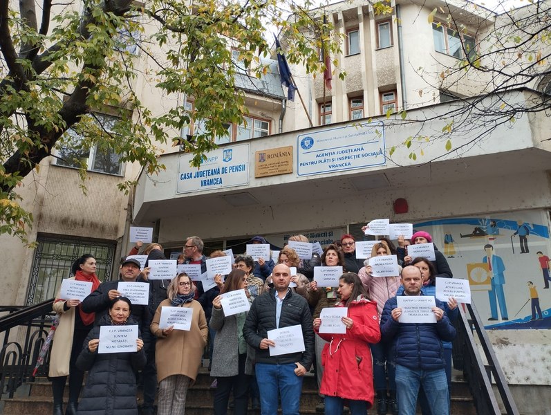 Sindicatele din Ministerul Muncii anunță că intră în grevă generală în 27 noiembrie