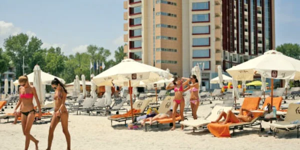 La Hotelul Vega (cinci stele), din Mamaia, turiştii pot beneficia de reduceri de până la 45% 