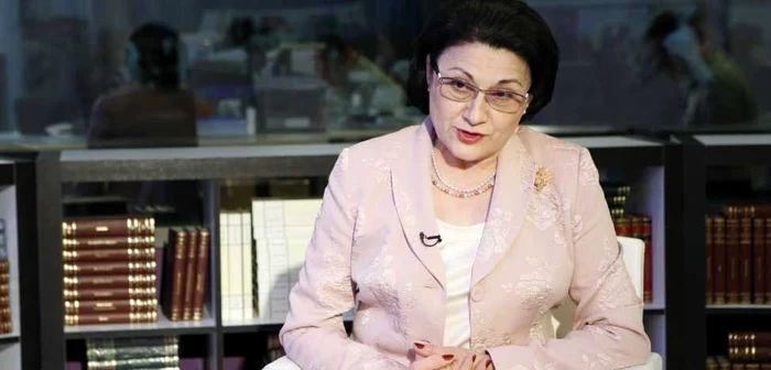 Ecaterina Andronescu a iniţiat proiectul de lege