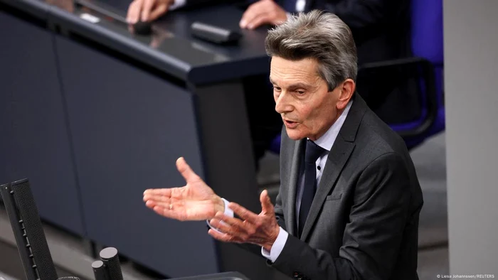 Liderul grupului parlamentar social-democrat Rolf Mützenich