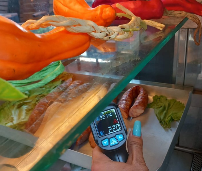 Unități de alimentație publică din Târgu Jiu, închise de Protecția Consumatorului. Ce au descoperit comisarii