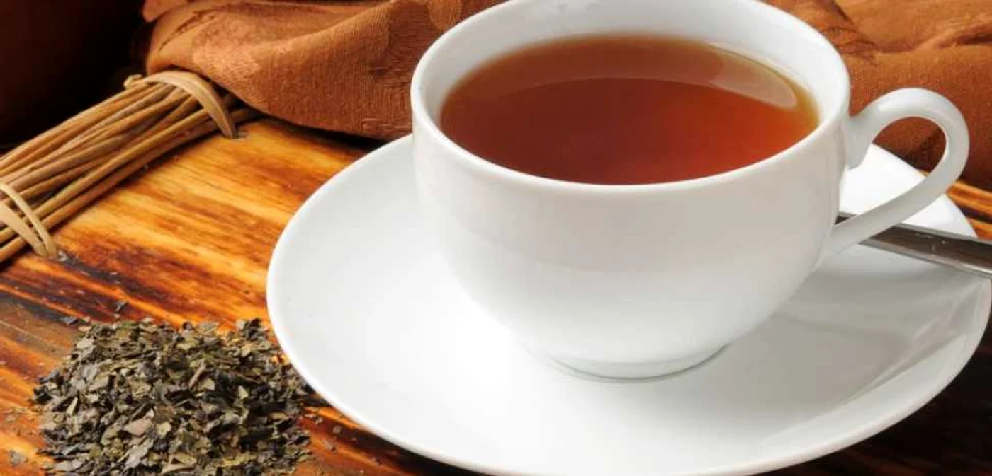 Infuziile din anumite plante calmează stomacul şi uşurează digestia