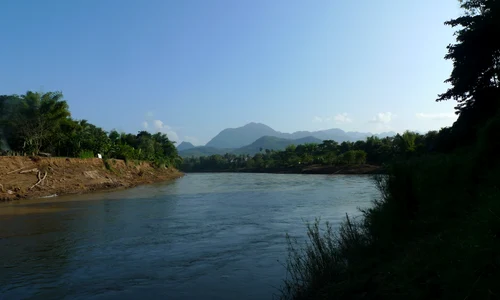 Laos – Luang Prabang cel şic şi Vang Vieng cel trippy jpeg