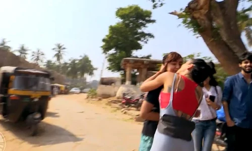 1 ruby sarut cu o fata asia express jpg jpeg