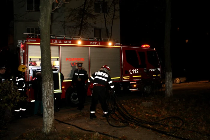 Incendiu în cartierul ieşean Alexandru