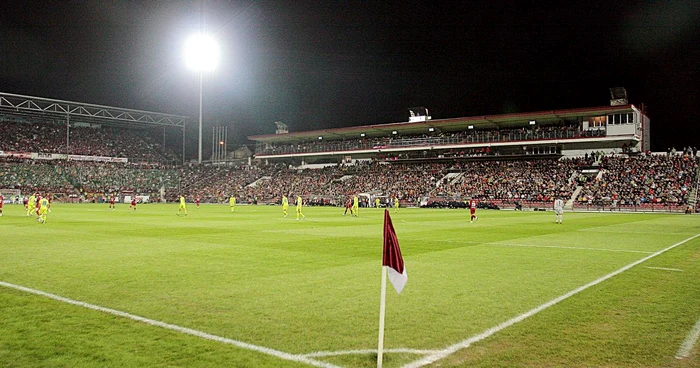Stadionul Dr. Constantin Rădulescu are o capacitate de 24.000 de locuri FOTO Mircea Roşca