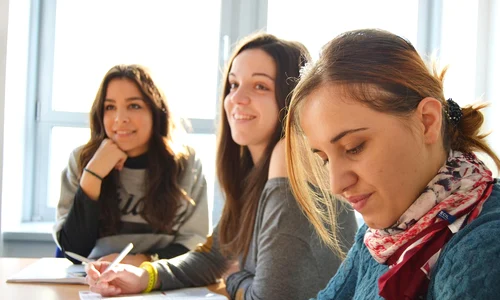 language school 834138 1280 jpg