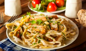 spaghete cu pui jpeg