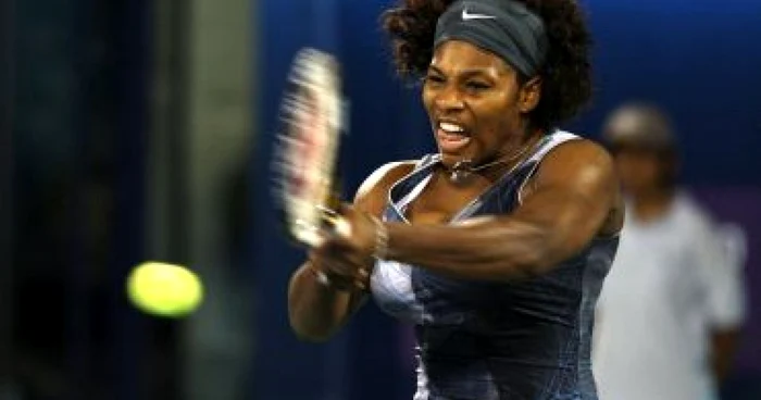 TENIS: Serena Williams şi-a învins sora şi este prima semifinalistă la Doha