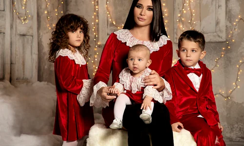 1 elena basescu copii afacere cu haine iulia balan sofia traian jr anastasia colectie vestimentara 7 jpg jpeg