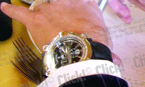 Are ceas cu diamante  de 100 000 de euro jpeg