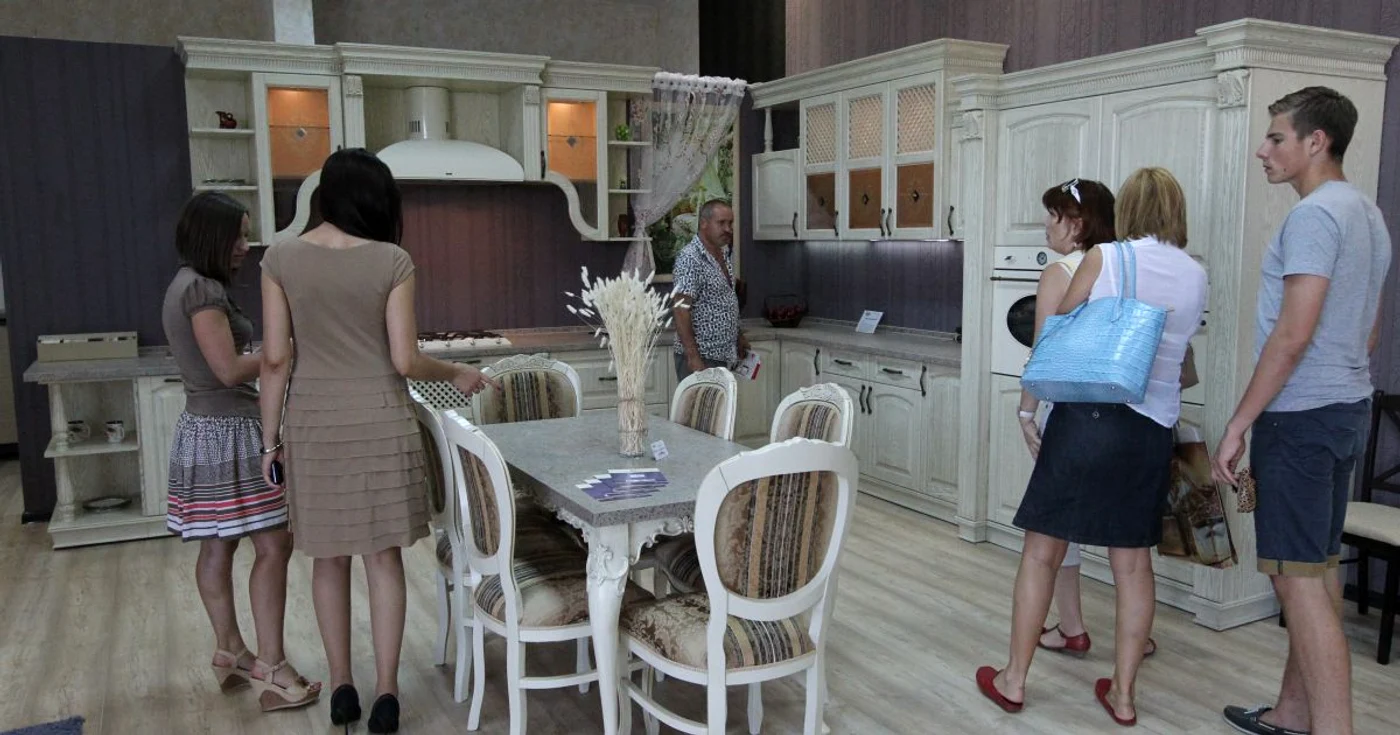 Mobila se vinde tot mai greu, astfel că fabricile au ajuns la limita supravieţuirii
