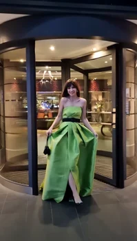 Dana Rogoz, pe covorul rosu de la premiera serialului Crown de la Londra