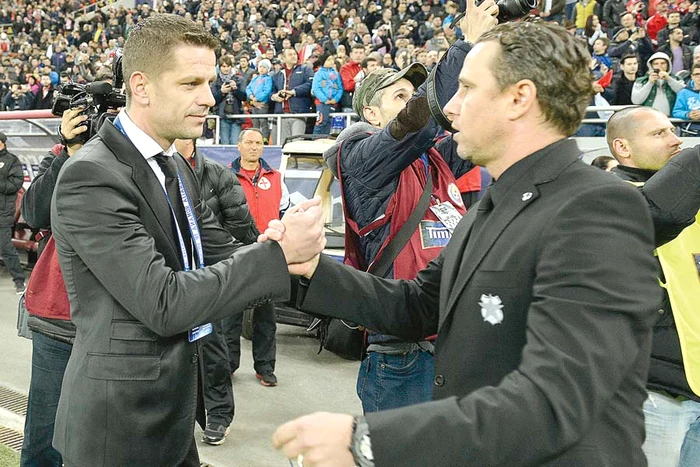 Tănase i-a ridiculizat  pe Rus şi Bălgrădean,  deschizând scorul rapid (Fotografii: mediafax/răzvan păsărică)