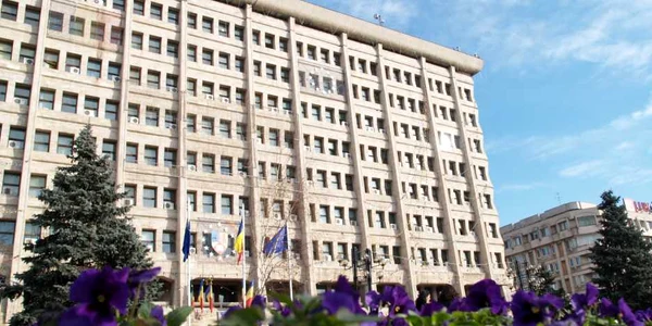 Examenul pentru promovarea în grad la CJ Prahova se va desfăşura în octombrie (foto: Alex Policală)