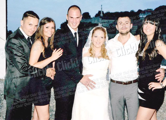 Şi-a cunoscut soţia pe un site de socializare