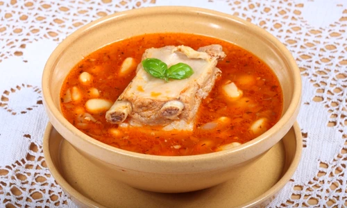 fasole cu costiţă de porc jpeg