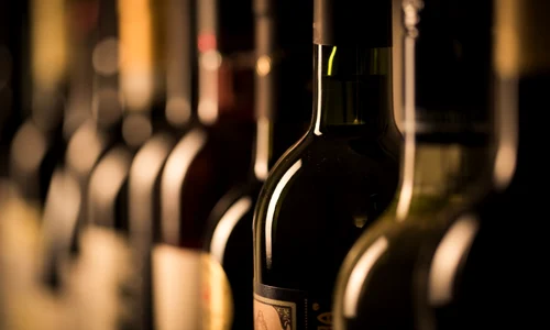 Sticle de vin FOTO SHUTTERSTOCK