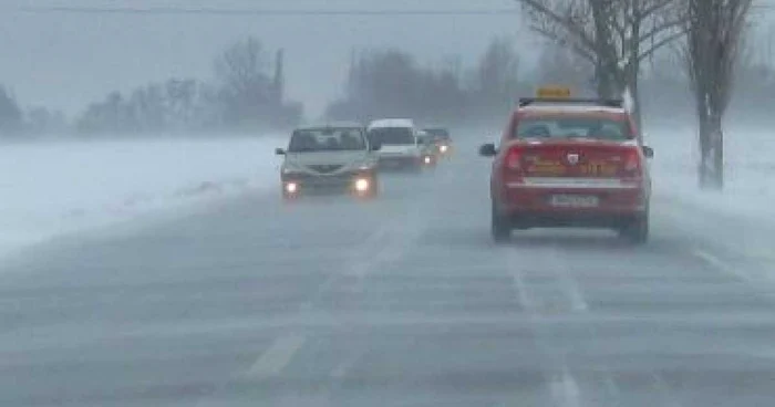 Brăila: Poliţiştii vă recomandă să nu vă aventuraţi pe şosele