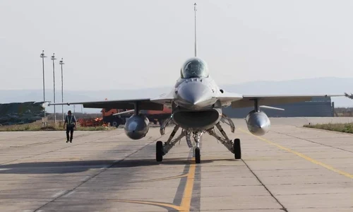 F16 FOTO MApN jpg