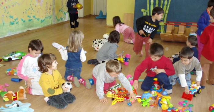 Copiii teleormăneni vor putea avea bone cu diplomă