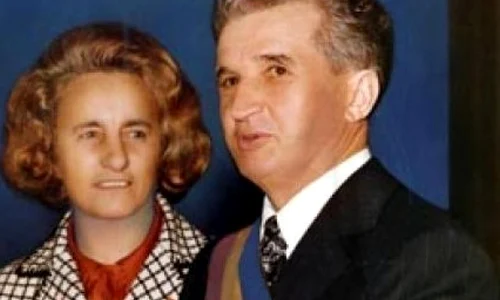 VIDEO Soţii Ceauşescu sunt dezgropaţi în Cimitirul Ghencea jpeg