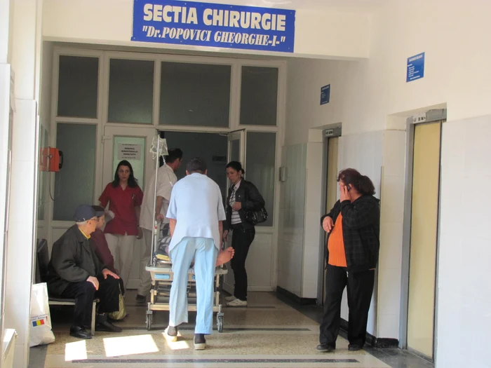 Bărbatul a rămas internat în spital
