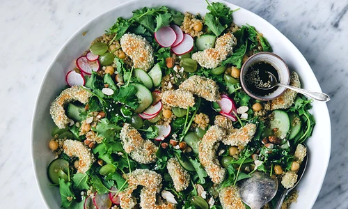 avocado pane cu salata quinoa jpeg