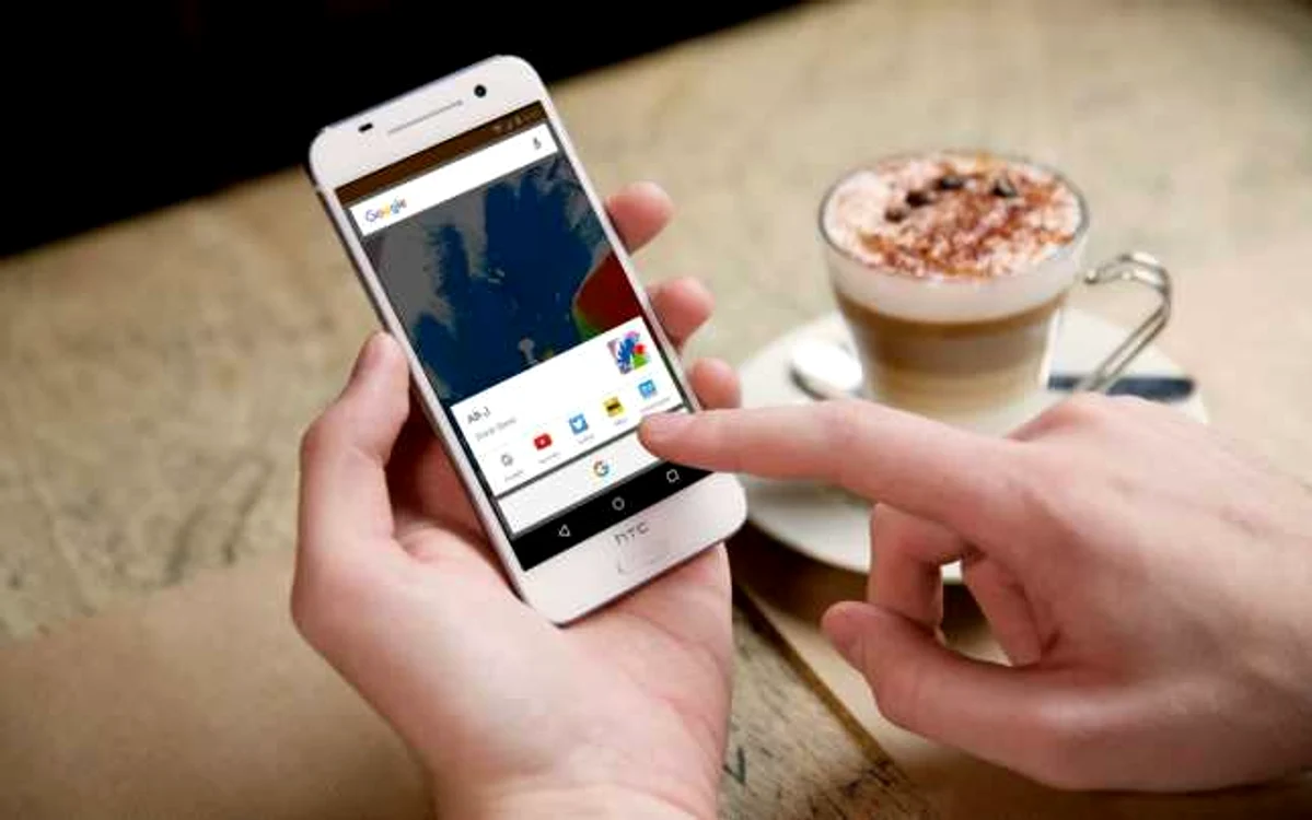 HTC One A9 nu-i un telefon nici prea bun, nici prea prost, e ce le trebuie taiwanezilor.