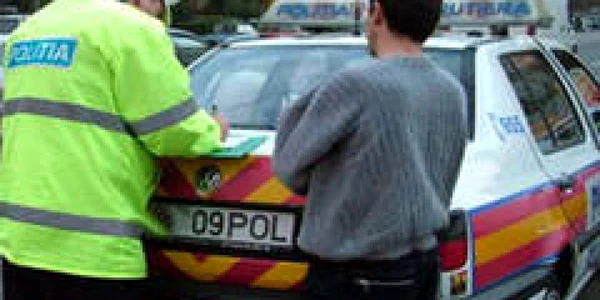 Jandarmii l-au prins în scurt timp pe hoţ