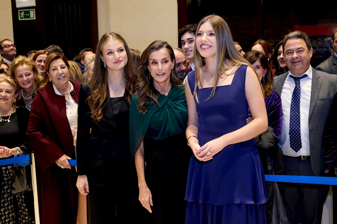 Regina Letizia a Spaniei, Prințesa Moștenitoare Leonor și Prințesa Sofia la Gala Premiilor Prințesa de Asturia, Profimedia (3) jpg