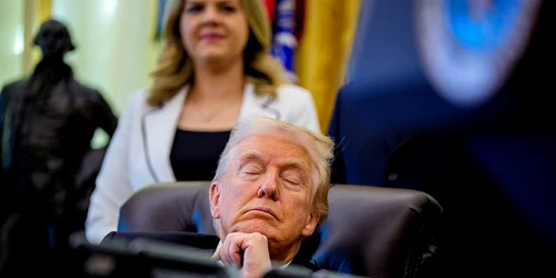 Donald Trump și-a odihnit ochii FOTO GettyImages