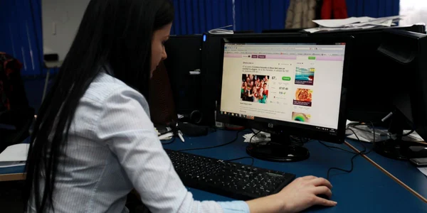 Toate ofertele pot fi „vânate“ stând în faţa calculatorului