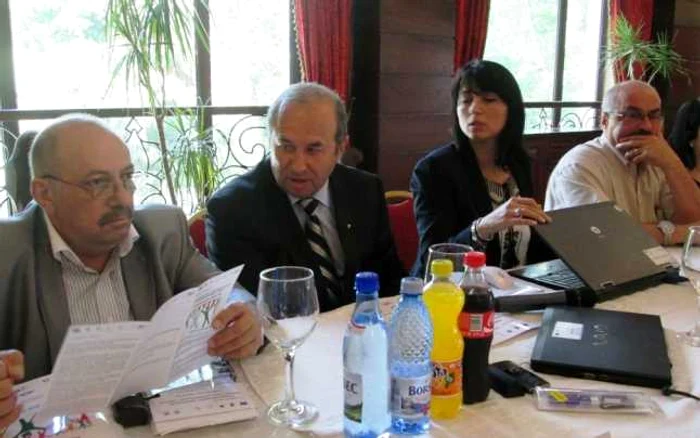 Proiectul a fost prezentat şi la Râmnicu Vâlcea, în cadrul unei conferinţe interregionale. Foto Adevărul