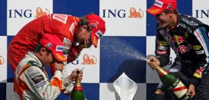 FORMULA 1: Raikkonen la prima victorie în 2009, Fisichella pe doi!