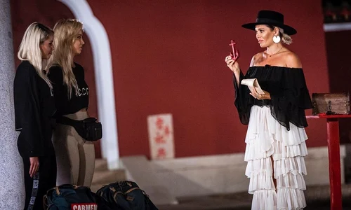 4 alina ceusan si carmen grebenisan eliminate de la asia express jpg jpeg