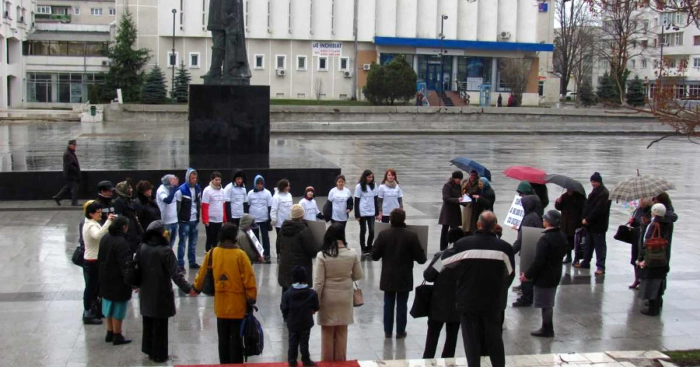 Marşul a avut loc în Piaţa Civică din Vaslui FOTO:adevarul
