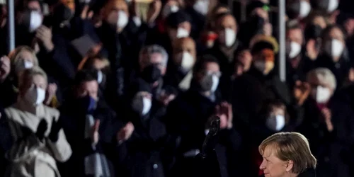 angela merkel armata germana ceremonie foto epa efe 1